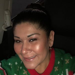 Meet your Posher, Juana